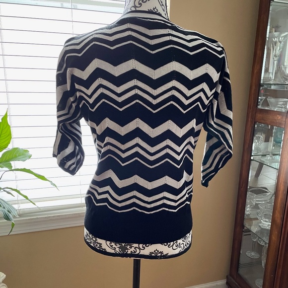 Neiman Marcus Sweater ZigZag Dolman Mint Cond. - Picture 3 of 6